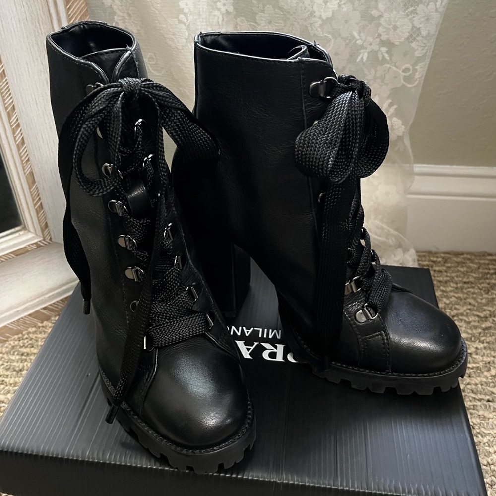 SCHUTZ Zhara chunky heel black leather lace up boots